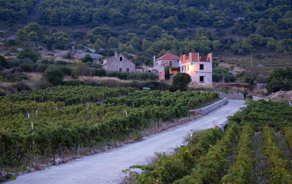 Komiža Holiday Home Burba מראה חיצוני תמונה